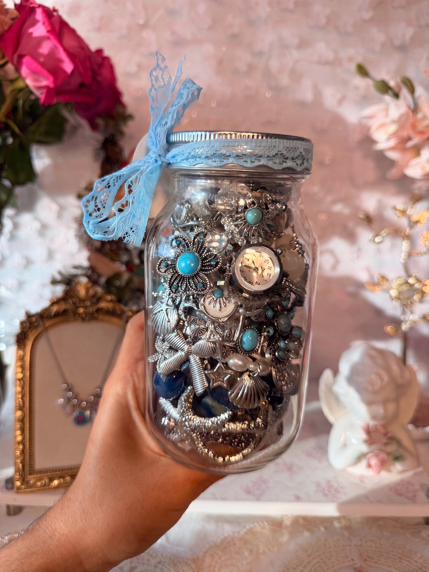Vintage-style jewelry pieces